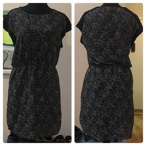 ⭐️ 5/25 H&M Dress